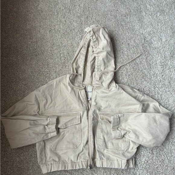 Wallflower Other - 🎇🎆3for$9 Kids Wallflower Beige Denim Hooded Jacket- L